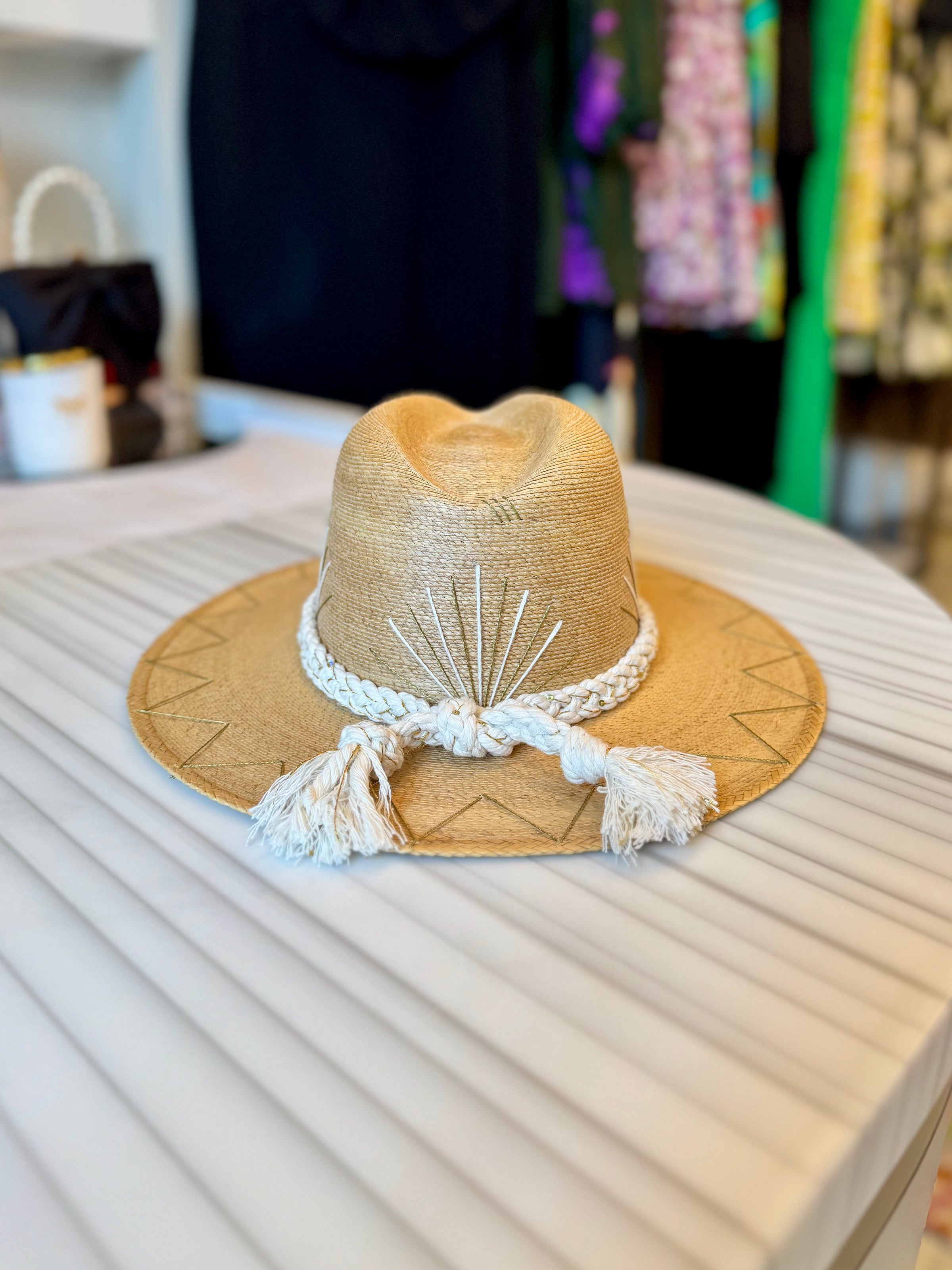 tipsy-threads-natural-palm-cabo-agave-in-white-and-gold-2