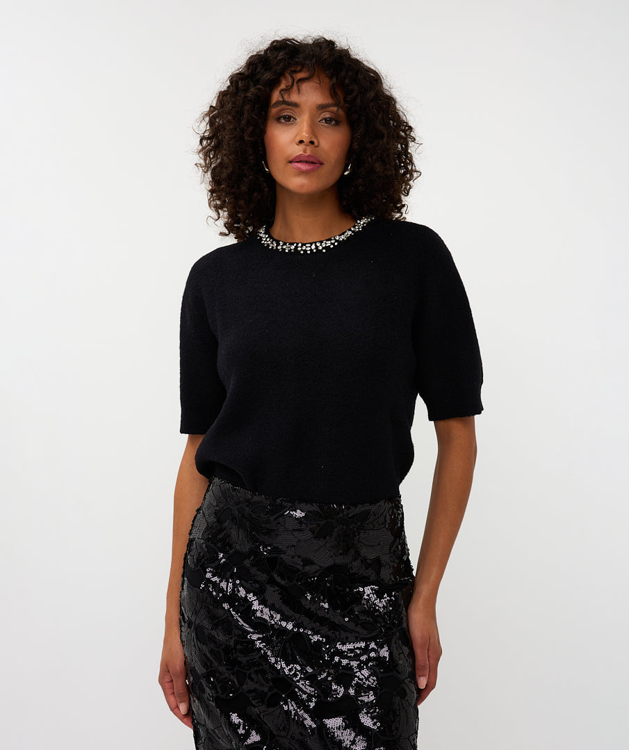 w25.5700-esqualo-sequin-pencil-skirt-in-black-1