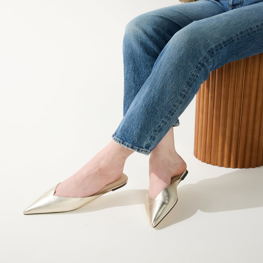 yosi-samra-nera-flat-in-gold-metallic-1